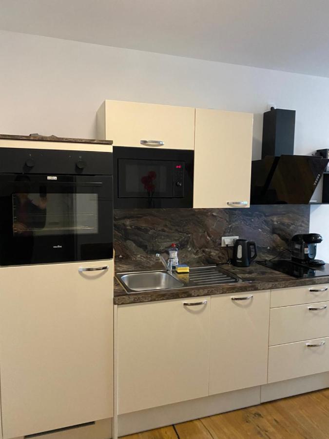 Modern Apartment With Balcony Near City Center Vienna Esterno foto