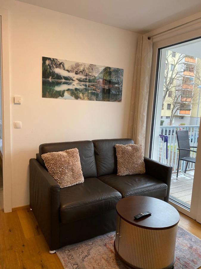Modern Apartment With Balcony Near City Center Vienna Esterno foto