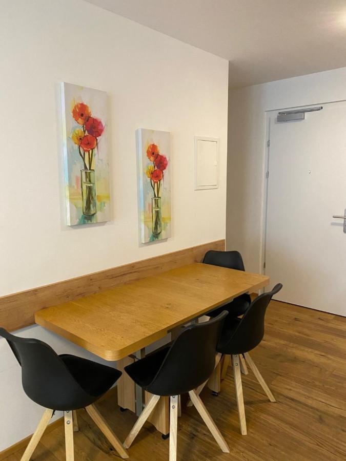 Modern Apartment With Balcony Near City Center Vienna Esterno foto