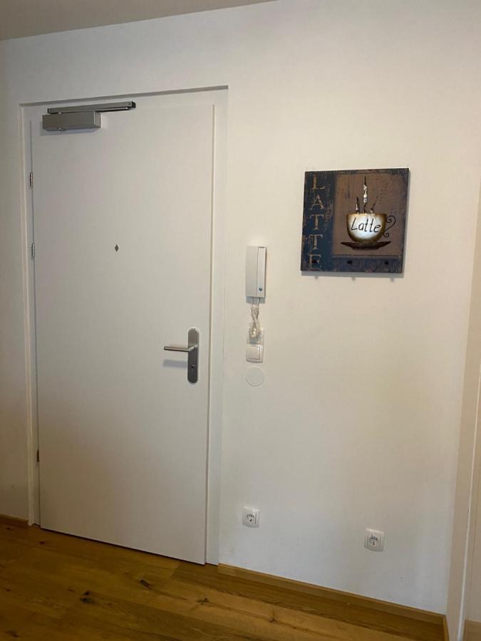 Modern Apartment With Balcony Near City Center Vienna Esterno foto